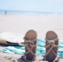 Cargar imagen en el visor de la galería, Sandalia niño o niña modelo Mountain Momma