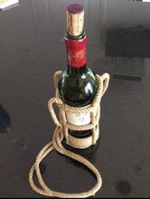 Cargar imagen en el visor de la galería, Porta botellas Vegana y artesanal