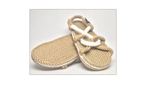 Cargar imagen en el visor de la galería, Mountain Momma blanco con camel
