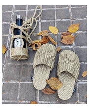 Cargar imagen en el visor de la galería, Sandalia pantufla Slippa Camel
