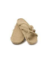 Cargar imagen en el visor de la galería, Slip on Camel
